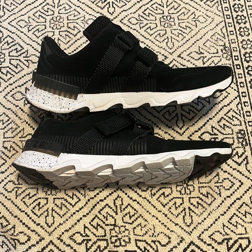 Sorel Kinetic Lite Strap Sneaker - Women's Black
